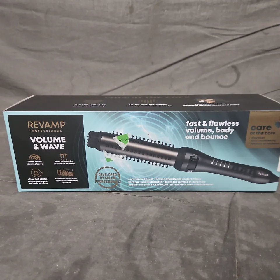 BOXED REVAMP VOLUME AND WAVE CERAMIC HOT BRUSH BR-1350X-GB
