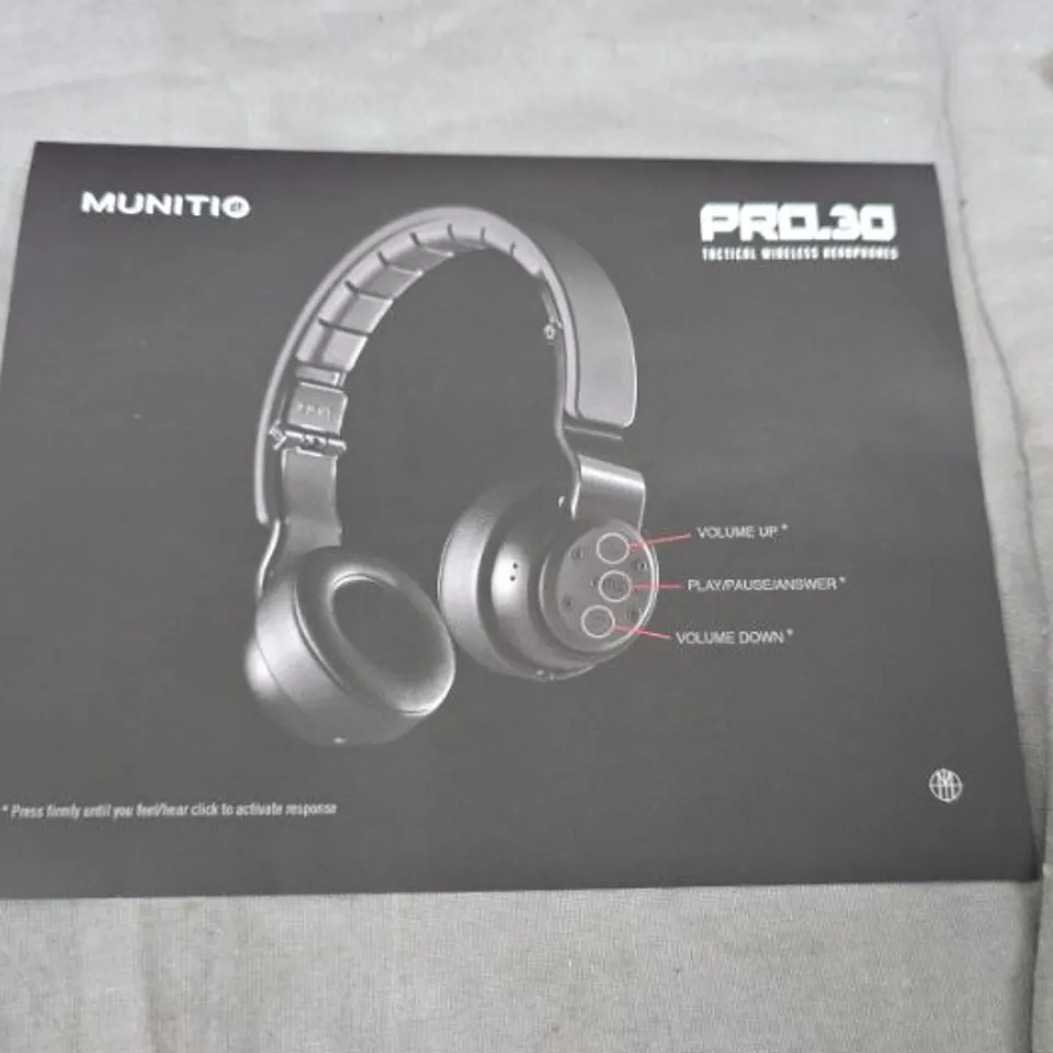 BRAND NEW BOXED MUNITIO PRO.30 WIRELESS HEADPHONES – BRUSHED BLACK 2AQPX-PRO30