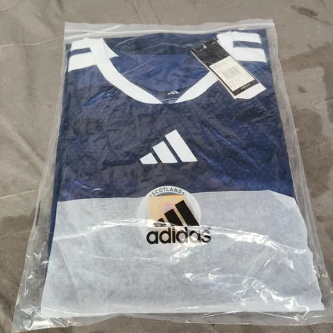ADIDAS SCOTLAND FOOTBALL JERSEY – SIZE L