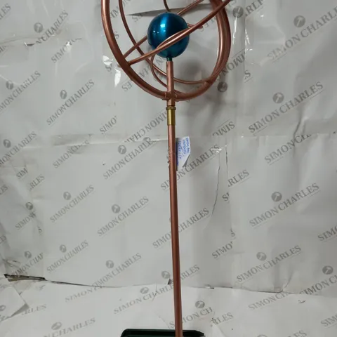 OUTDOOR GOLBE WATER SPRINKLER