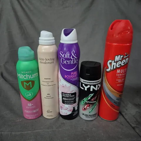 APPROXIMATELY 15 ASSORTED AEROSOLS TO INCLUDE MR SHEEN, LYNX BODY SPRAY, MITCHUM SPRAY ETC 