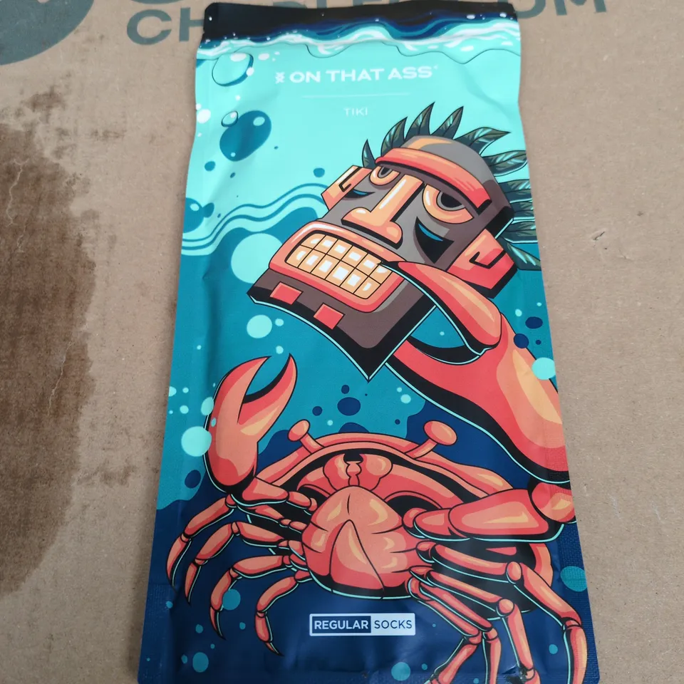 On That Ass Regular Socks – Tiki Crab Design, UK 9-11 (EU 43-46)