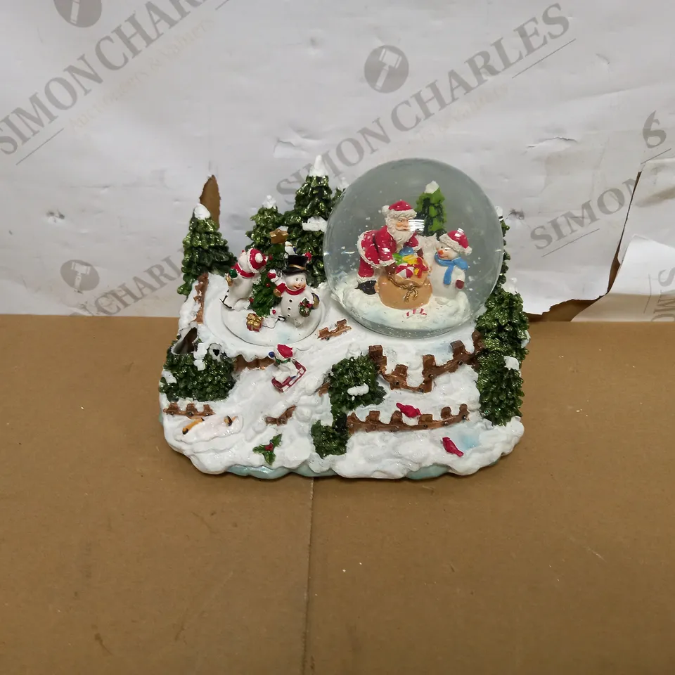 WERCHRISTMAS SNOW GLOBE AND FEATURE