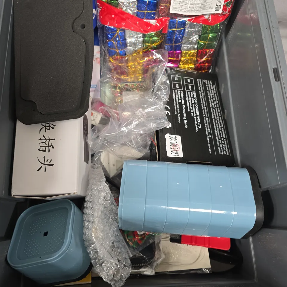 BOX OF ASSORTED ITEMS TO INCLUDE - STOPWATCH - SCREWS - HOME THINGS 