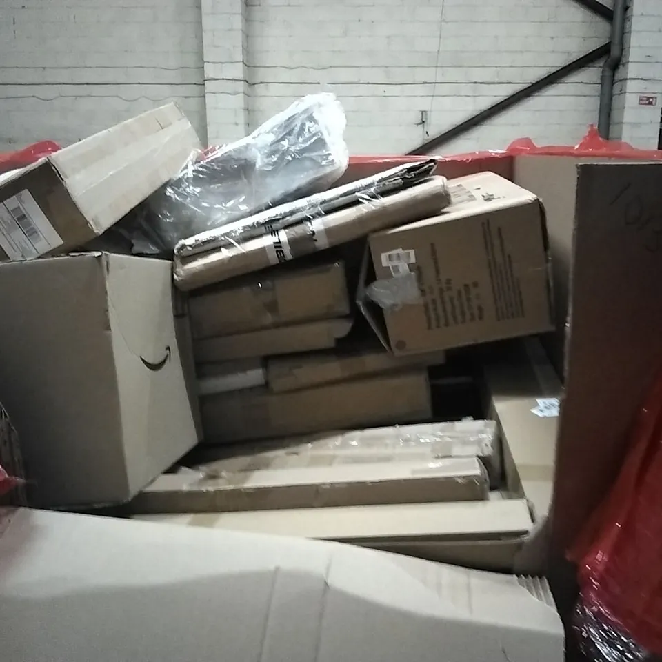 PALLET OF HOUSEHOLD ITEMS TO INCLUDE TURNTABLE SYSTEM, CLOTHES AIRER, RETRACTABLE GATE,MIRROR AND OTHER ASSORTED ITEMS...