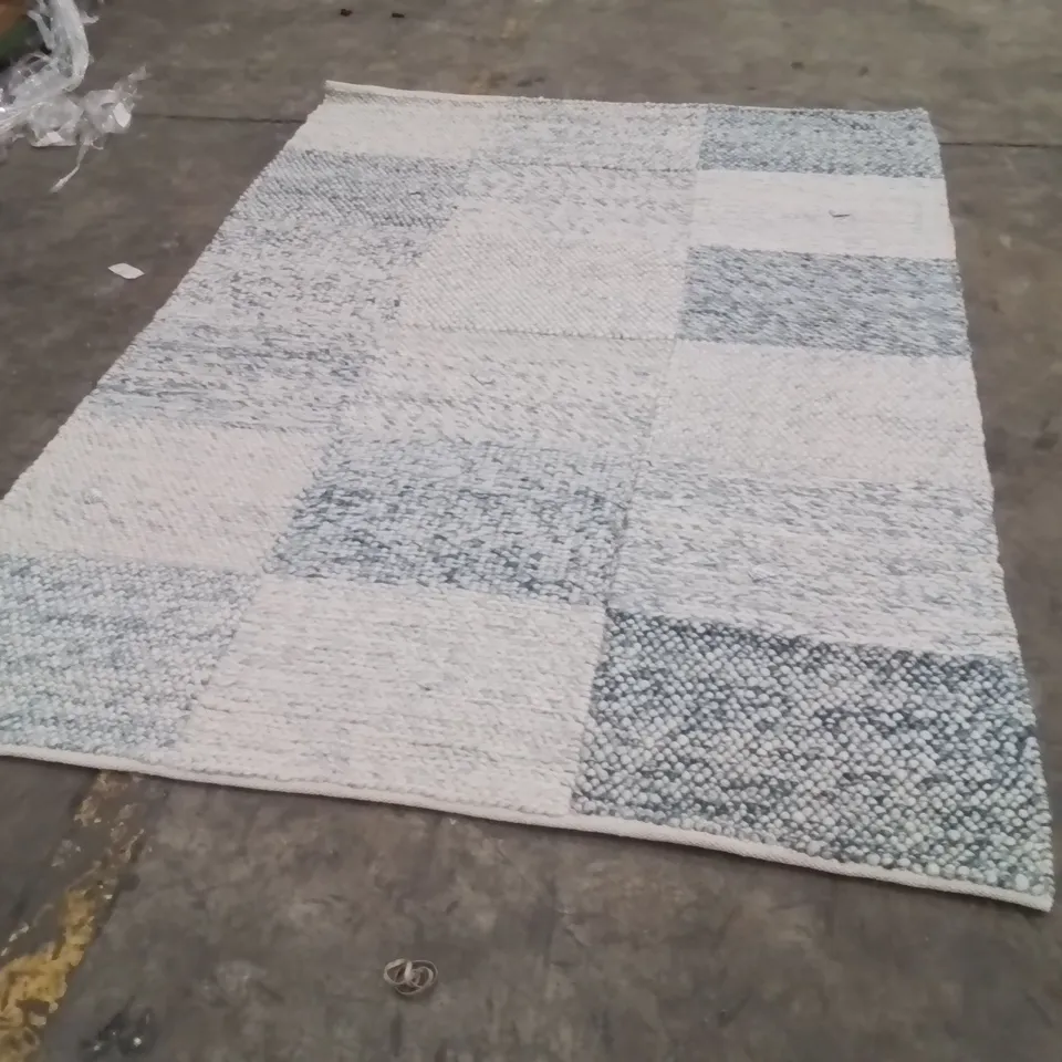 QUALITY DESIGNER AREA RUG - APPROXIMATELY 240X160CM