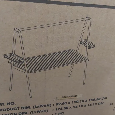 BOXED GARDEN DINING TABLE