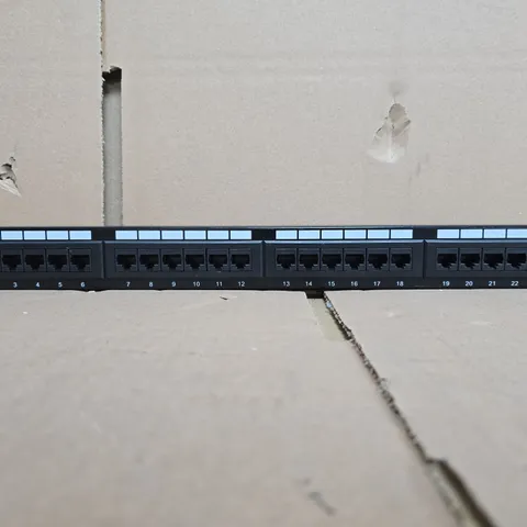 24-PORT CAT5E ETHERNET PATCH PANEL