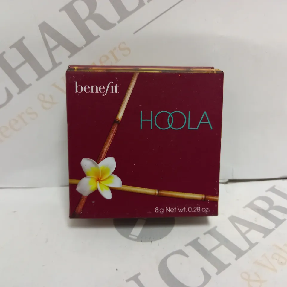 BOXED BENEFIT HOOLA MATTE BRONZER 