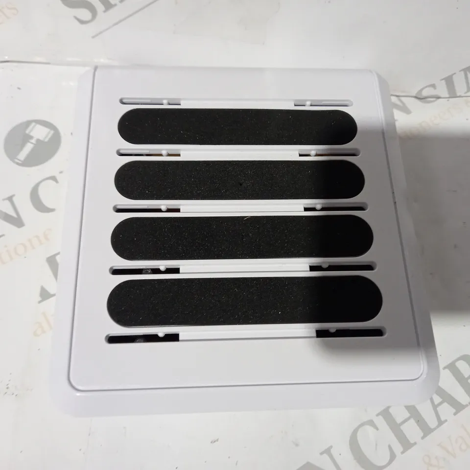 BOXED BELL & HOWELL MULTI-DEVICE USB POWER STATION