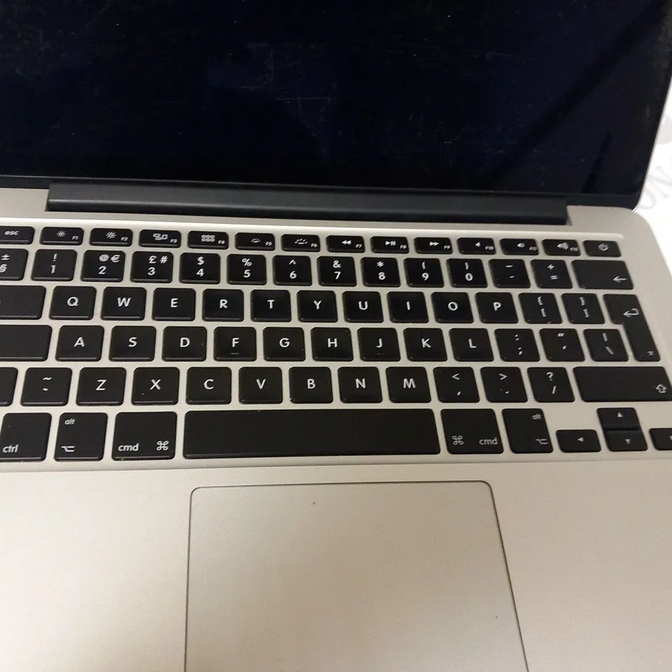 APPLE MACBOOK PRO (A1502 EARLY 2015)