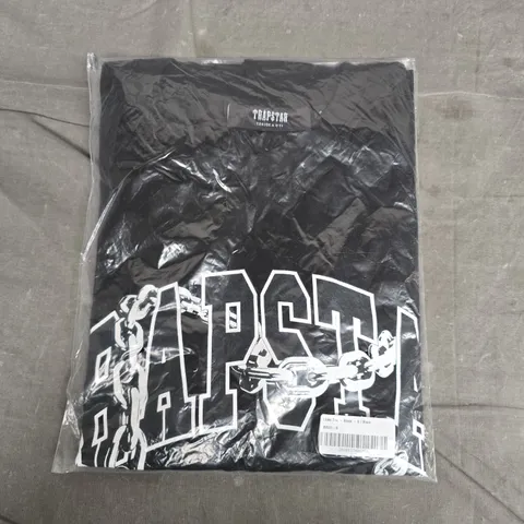 BAGGED TRAPSTAR LINKS TEE – BLACK – SIZE S