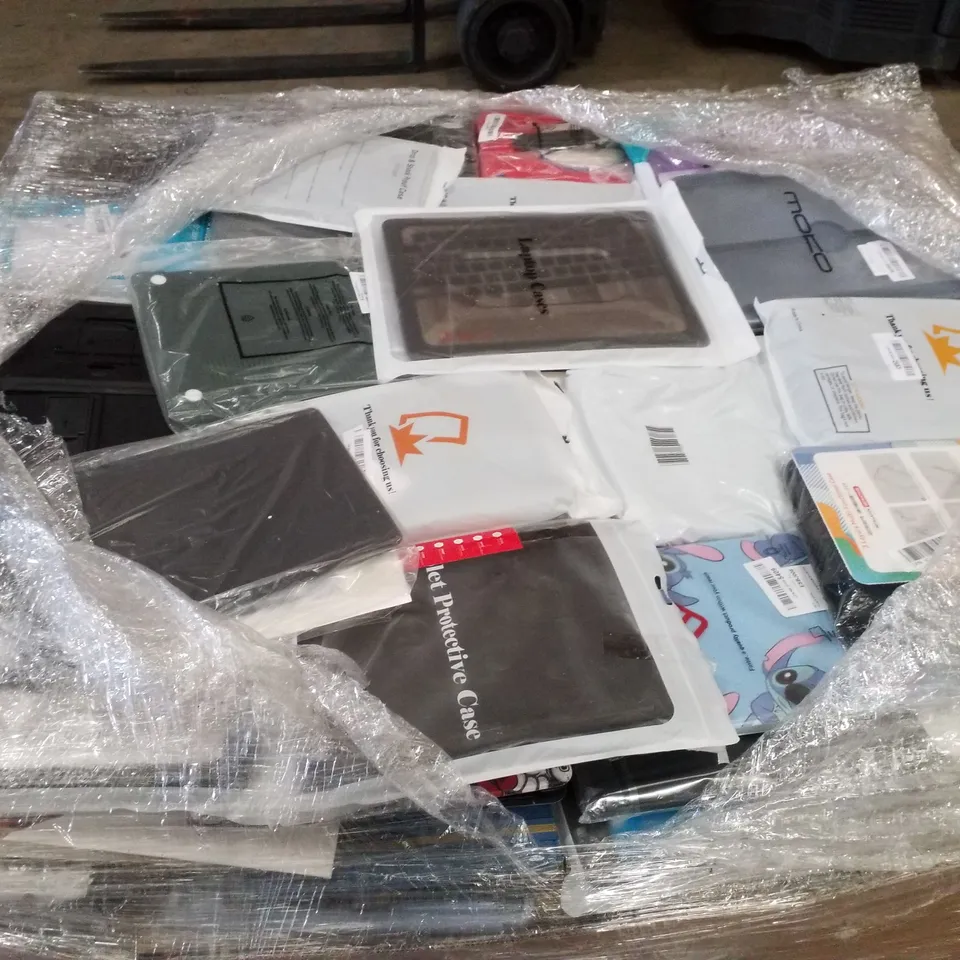 PALLET CONTAINING LARGE QUANTITY OF ASSORTED TABLET CASES