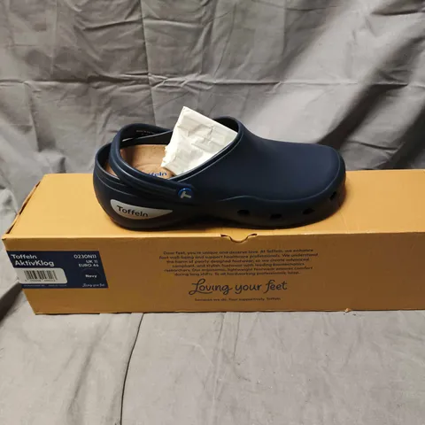 TOFFELN AKTIVKLOG SHOES IN NAVY - 11
