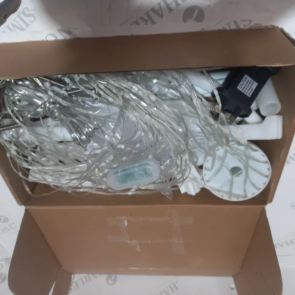 BOXED FLIPO INDOOR/OUTDOOR CHRISTMAS TREE LIGHT