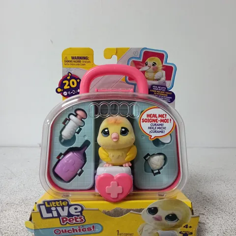 LITTLE LIVE PETS DUCHIES CHICK WITH NURSE KIT 