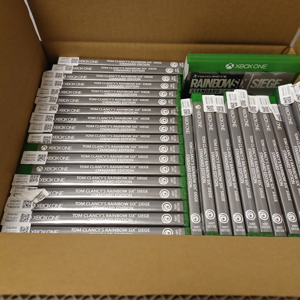 LOT OF 30 RAINBOW SIX SIEGE STANDARD EDITION GAMES (XBOX ONE)