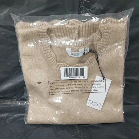 SEALED DANNII MINOGUE PETITES KNITTED SCALLOP EDGE VEST IN BEIGE - 3XL
