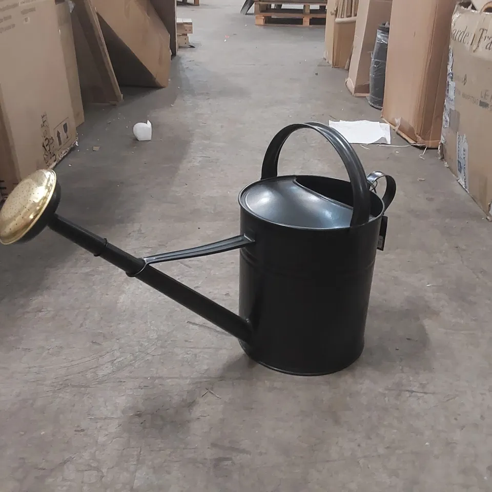 BAGGED 10L WATERING CAN IN CARBON