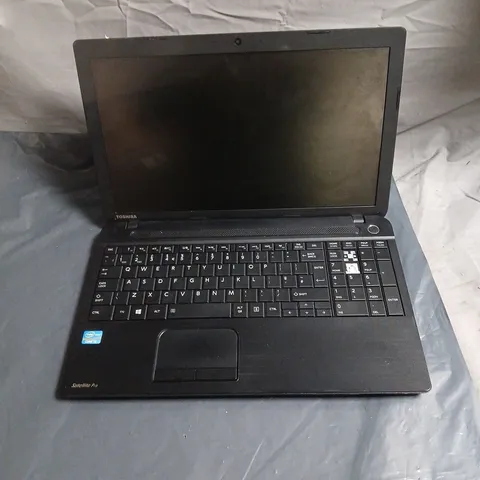 TOSHIBA SATELLITE PRO C50-A-1E2 LAPTOP
