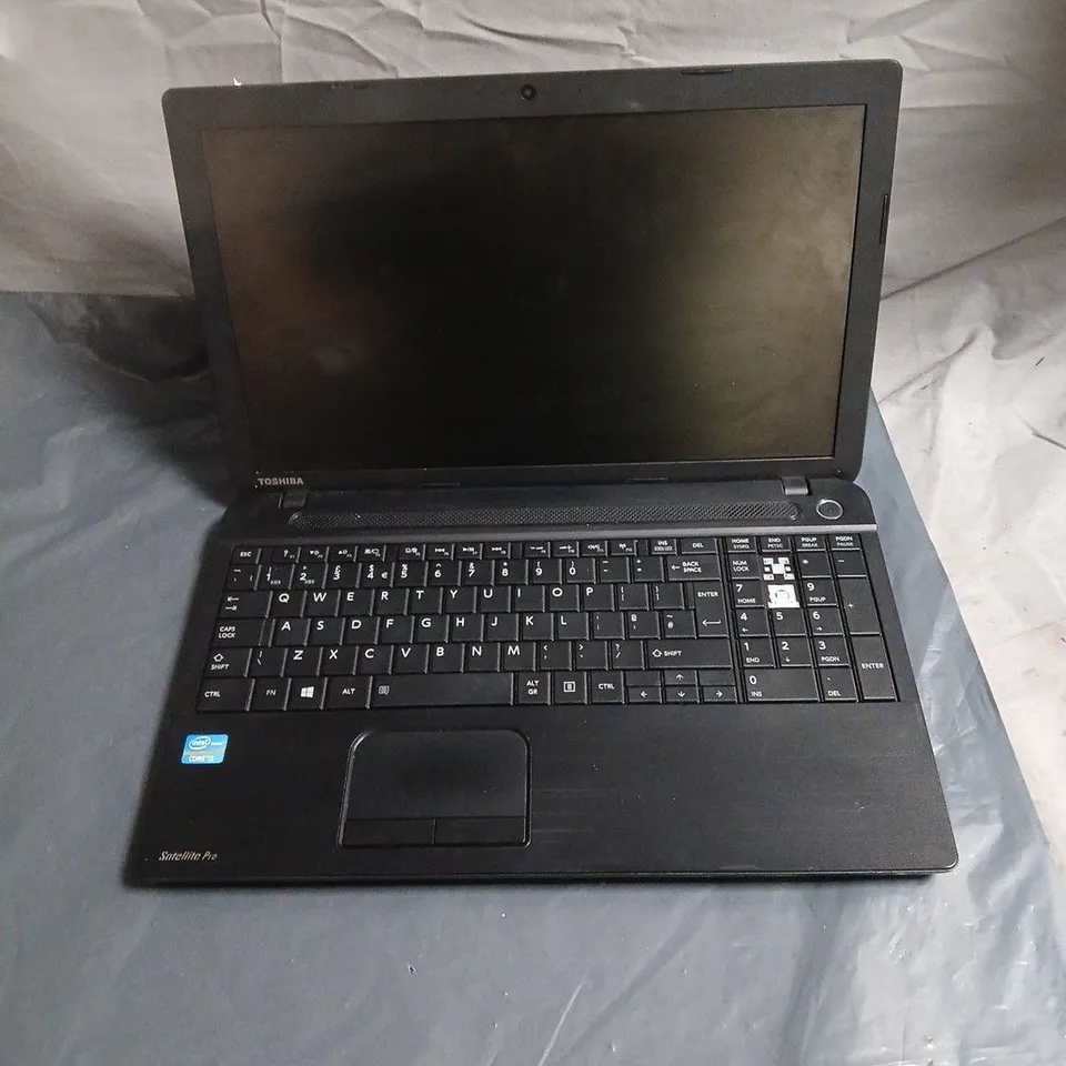 TOSHIBA SATELLITE PRO C50-A-1E2 LAPTOP
