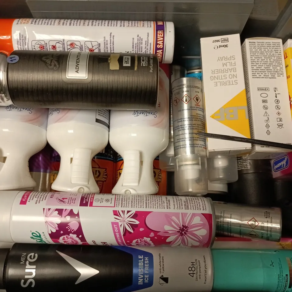 APPROXIMATELY 15 ASSORTED AEROSOLS TO INCLUDE SURE ICE FRESH, BATISTE BLUSH, LBF FILM SPRAY, ETC - COLLECTION ONLY
