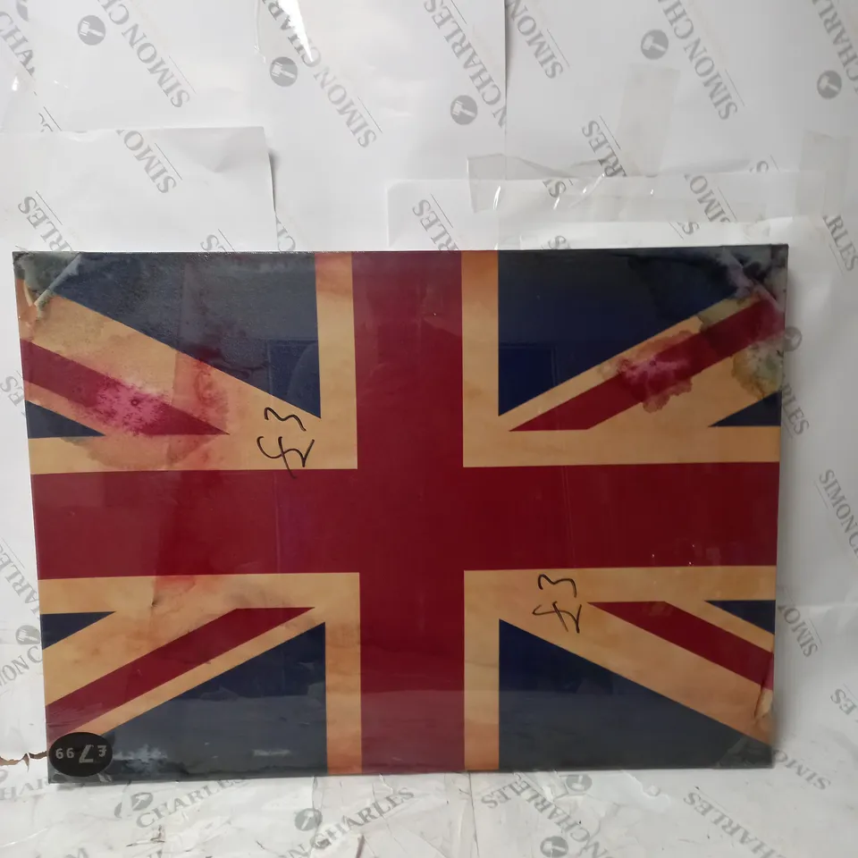 BOX OF 3 CANVAS IN VARIOUS DESIGNS AND SIZES. 