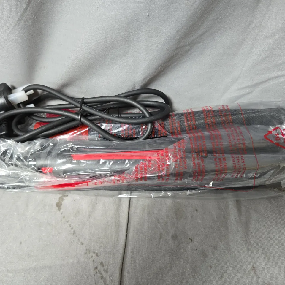 REVLON SMOOTHSTAY COCONUT OIL STRAIGHTENER