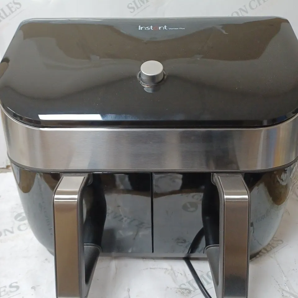 BOXED INSTANT VORTEX 8 IN 1 DUAL AIR FRYER 7.6
