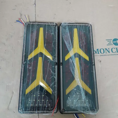 set of 2 trailer tail lights