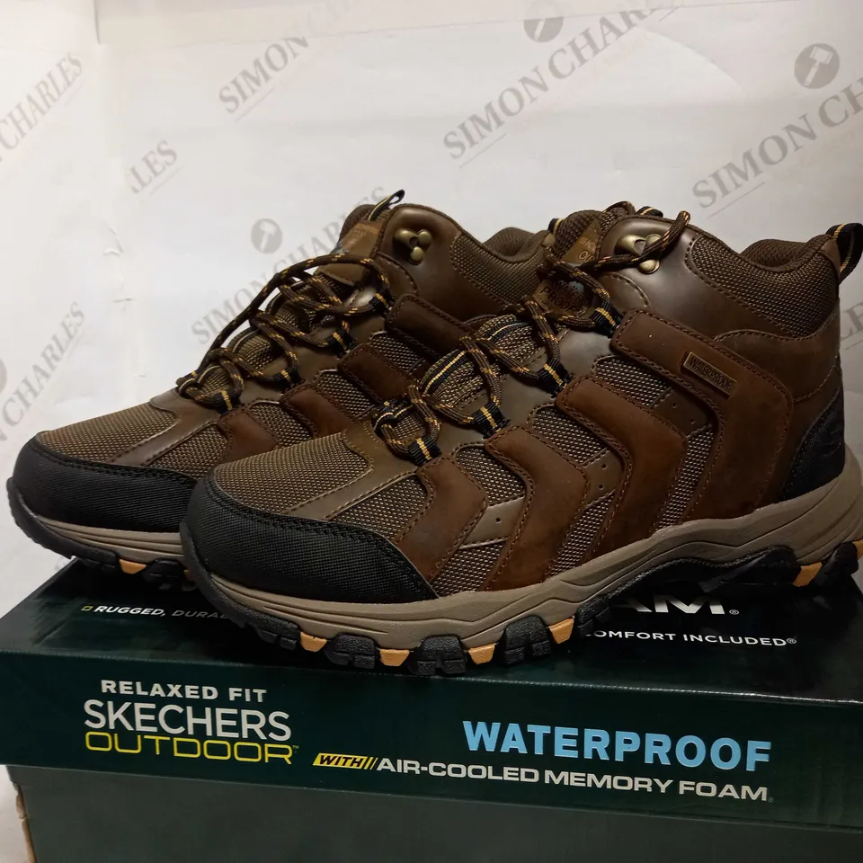 SKECHERS BROWN WATERPROOF HIKING BOOTS UK 9