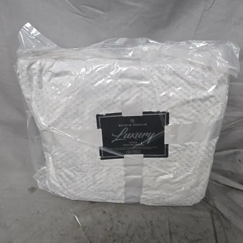 BAGGED GAVENO CAVAILIA LUXURY POPCORN THROW IN LIGHT GREY - 150X200CM