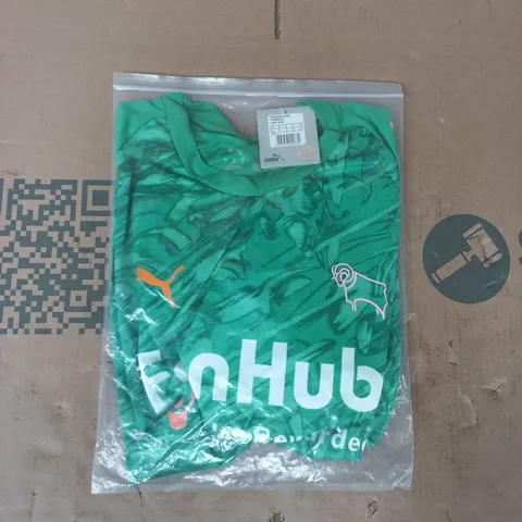 BAGGED PUMA DERBY COUNTY GOALKEEPER JERSEY IN GREEN SIZE SMALL