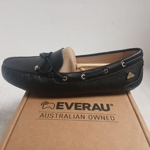 EVERAU BLACK LEATHER MOCCASIN SHOES – EU39, UK6.5 (MEN'S) – BOXED