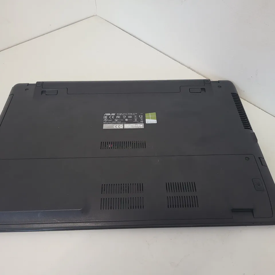 ASUS X550C LAPTOP, INTEL CORE I5-3337U, 8GB RAM, NVIDIA GEFORCE 720M