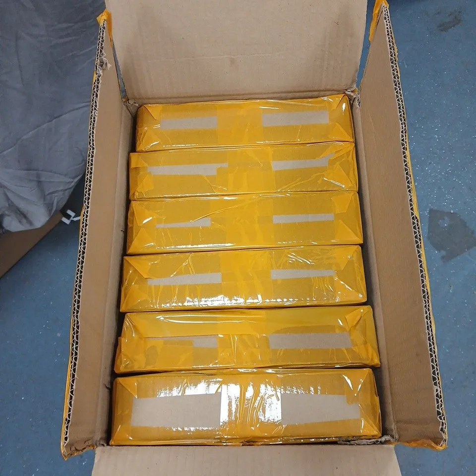 BOX OF 12 X DINING SET OF 4 ROUND GLITTER PLACE MATS & 4 MATCHING COASTERS - GOLD BOXED