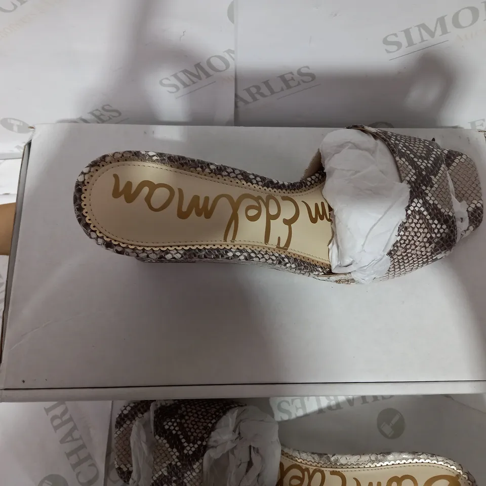 BOXED PAIR OF - SIZE 