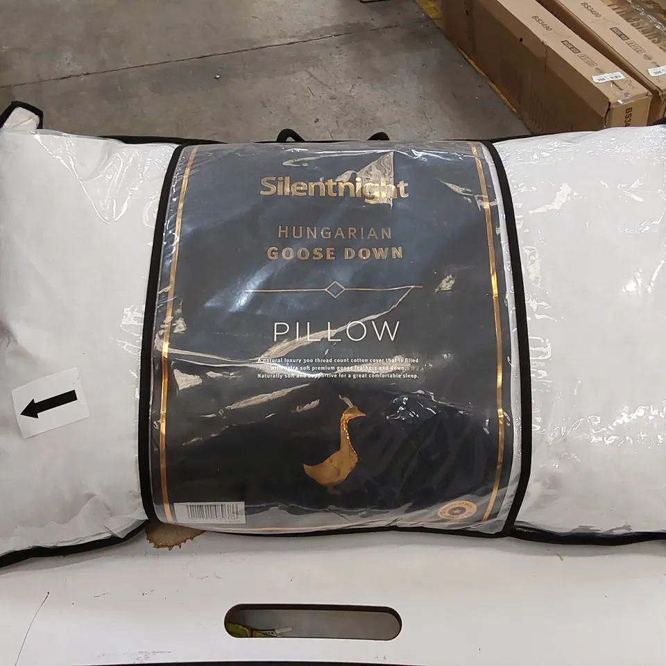 BAGGED SILENTNIGHT ULTIMATE LUXURY HUNGARIAN GOOSE FEATHER & DOWN PILLOW (1 ITEM)