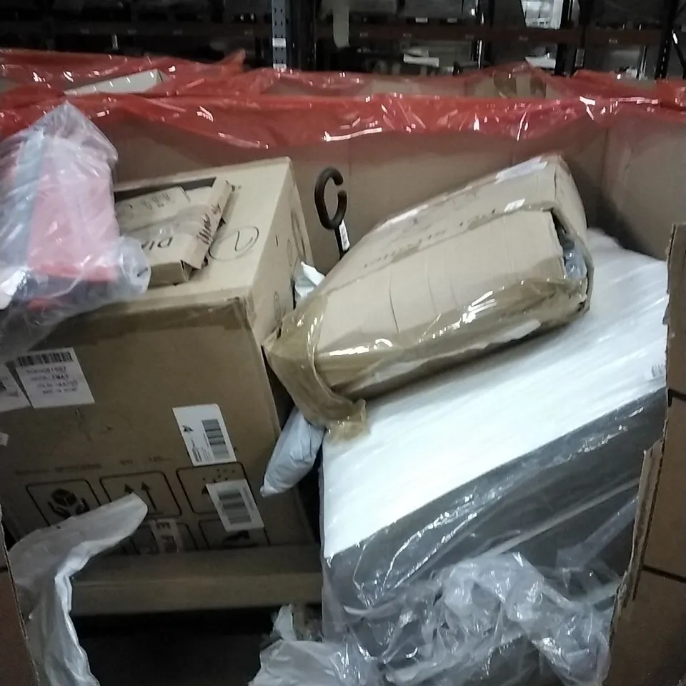 PALLET OF HOUSEHOLD ITEMS TO INCLUDE TOILET SEAT AND FRAME, DOG GRASS PAD WITH TRAY,DOLL STROLLER, BABY PLAYPEN AND OTHER ASSORTED ITEMS....