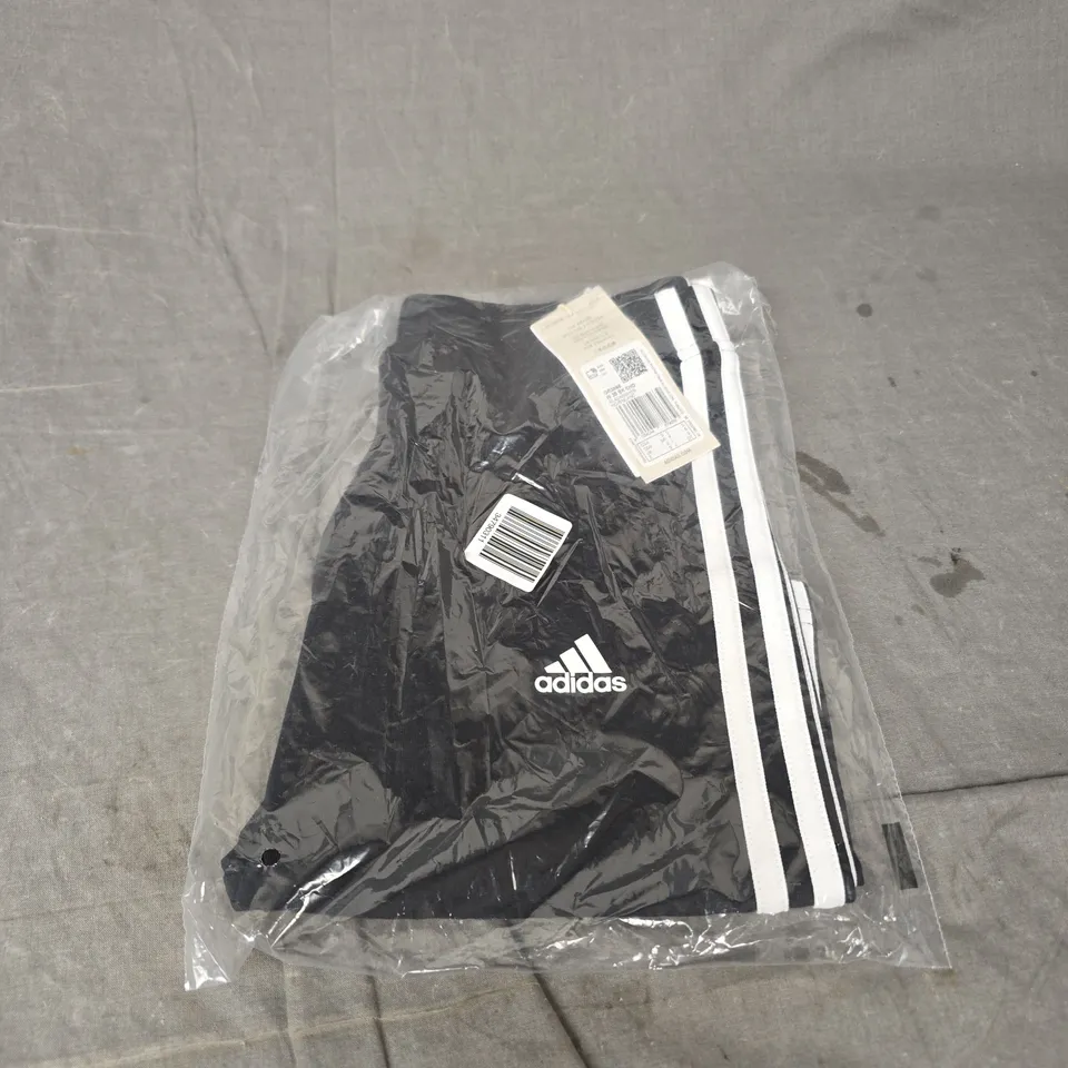 ADIDAS WOMENS 3 STRIPE BIKE SHORTS IN BLACK SIZE S