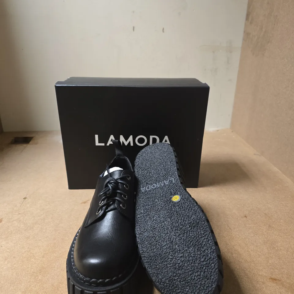 LAMODA BLACK LEATHER PLATFORM DERBY SHOES – MEN'S - EUR SIZE 40 