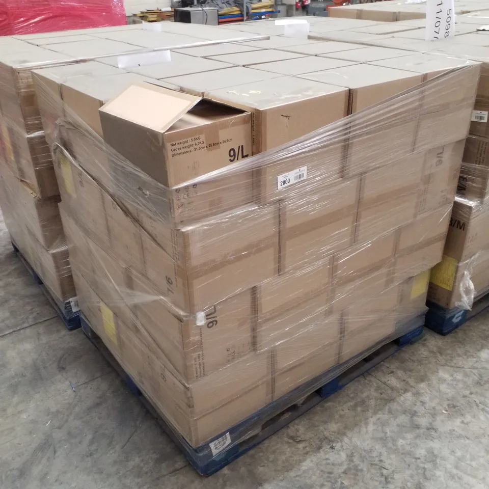 PALLET CONTAINING APPROXIMATELY 600 INTCO VINYL GLOVES 100PK LARGE