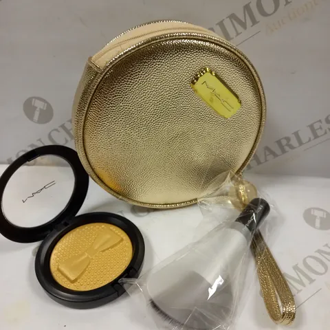 MAC INDULGENT GLOW FACE KIT SPARKLING WINE GIFT SET