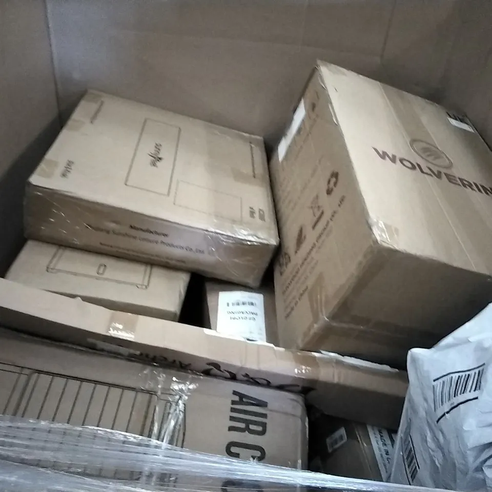 PALLET OF ASSORTED ITEMS INCLUDING AIR COOLER, JUNIOR BASKETBALL SYSTEM, STREAM CAMPING TENT, NORTHEN STONE AEROBIC STEP, SUNNYFEEL DIRECTOR CHAIR WITH SIDE TABLE AND STORAGE POCKET