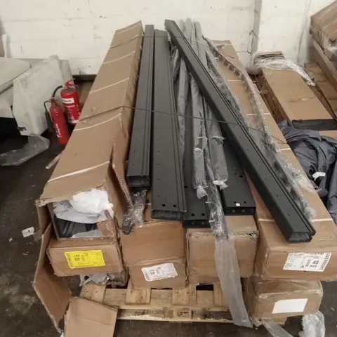 PALLET OF ASSORTED INCOMPLETE GARDEN PERGOLA PARTS AND PIECES