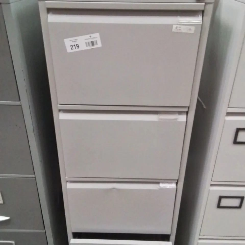 4 DRAW OFFICE FILLING CABINET 