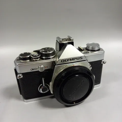 OLYMPUS OM-2N VINTAGE CAMERA