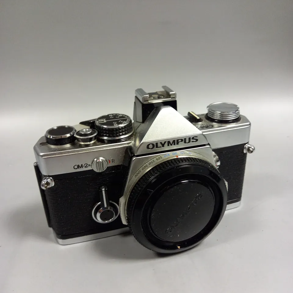 OLYMPUS OM-2N VINTAGE CAMERA 