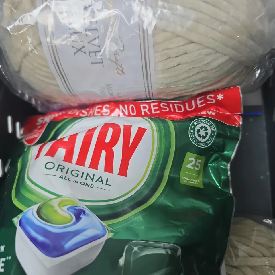 BOX OF APPROXIMATELY 8 ASSORTED HOUSEHOLD ITEMS INCLUDING ONO SIGNETS AND FAIRY DISHWASHER TABLETS