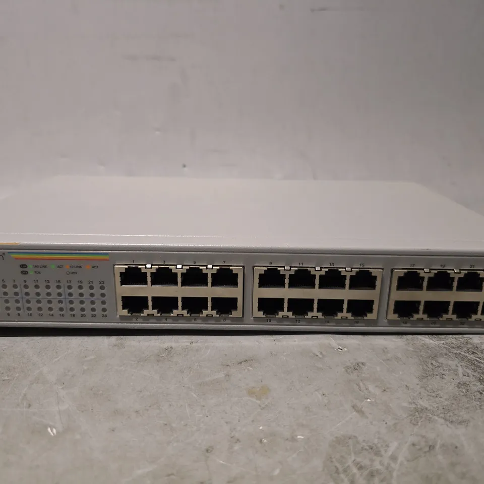 ALLIED TELESYN AT-FS724L24 PORT FAST ETHERNET SWITCH